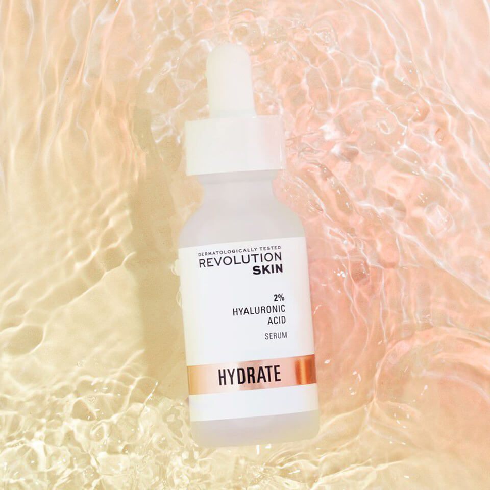 An image of Revolution Skincare Hyaluronic Acid Hydrating Gel Moisturiser submerged in water